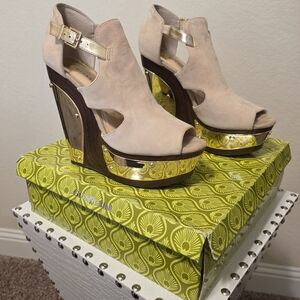 Gianni Bini Beige and Gold Wedge Sandals